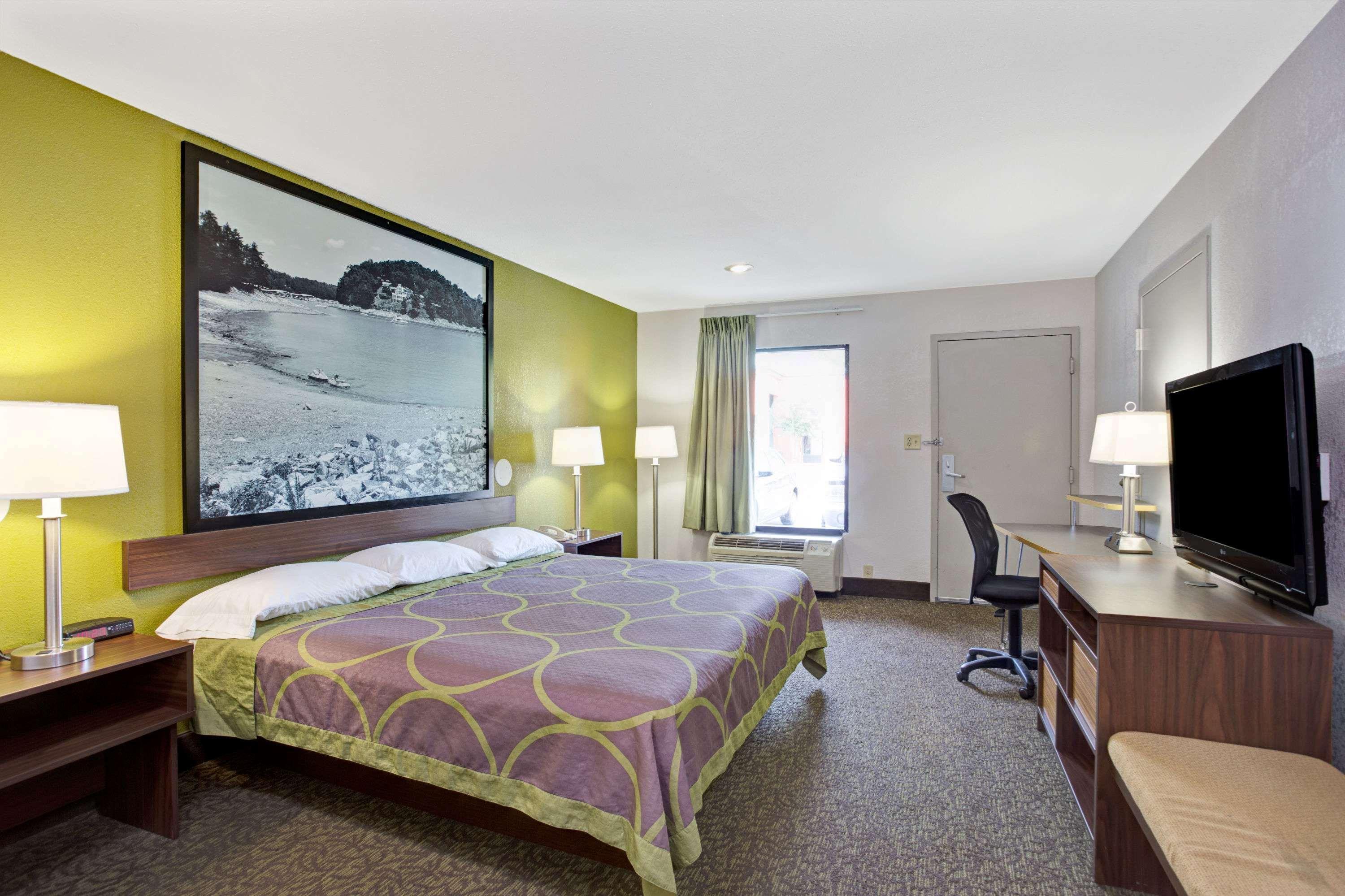 Super 8 By Wyndham Gainesville Buitenkant foto